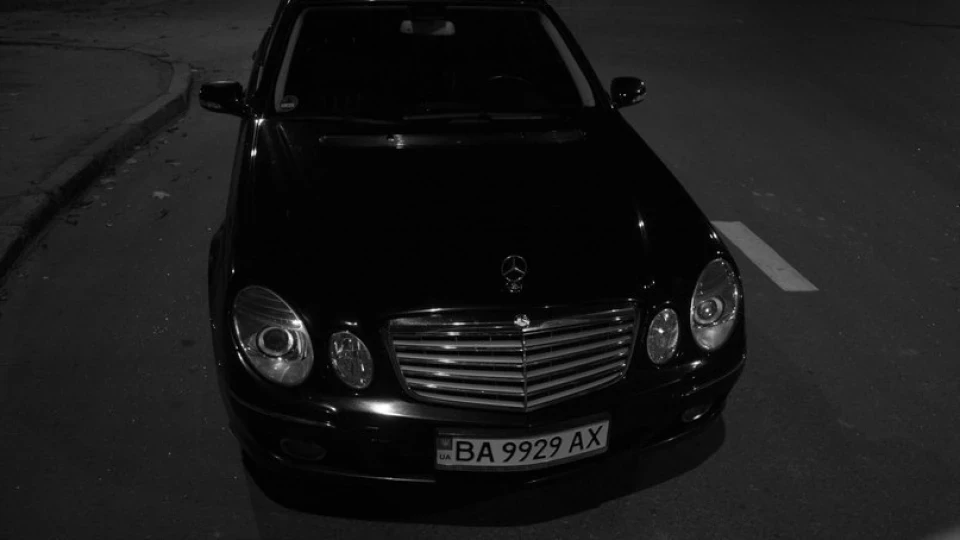 Mercedes-Benz E-Class 211 2