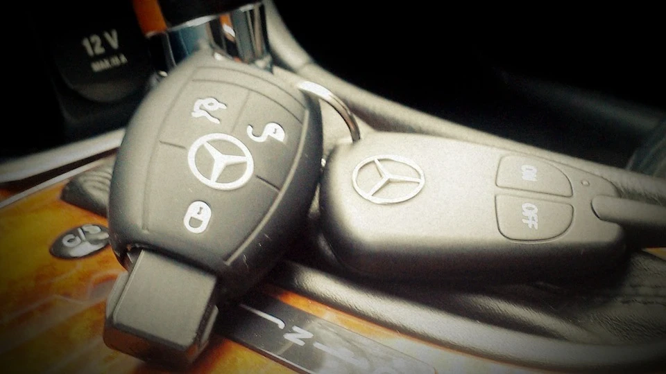 Mercedes-Benz E-Class 211 4
