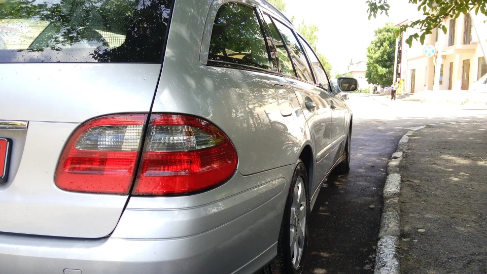 Mercedes-Benz E-Class 2.2 CDI 170 P.S 400Nm 3