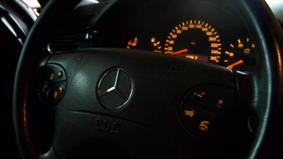 Mercedes-Benz E-Class 2.2 CDI 4