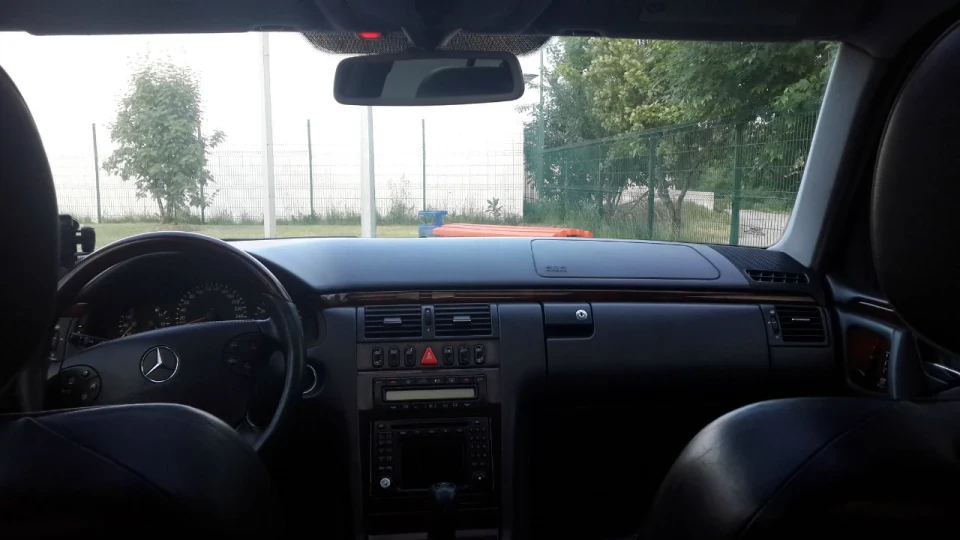 Mercedes-Benz E-Class 2,2 2
