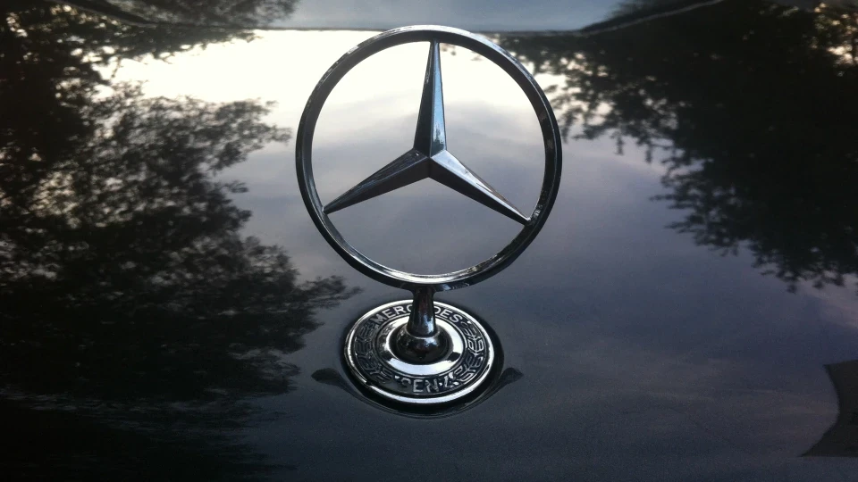 Mercedes-Benz E-Class 2.2 4