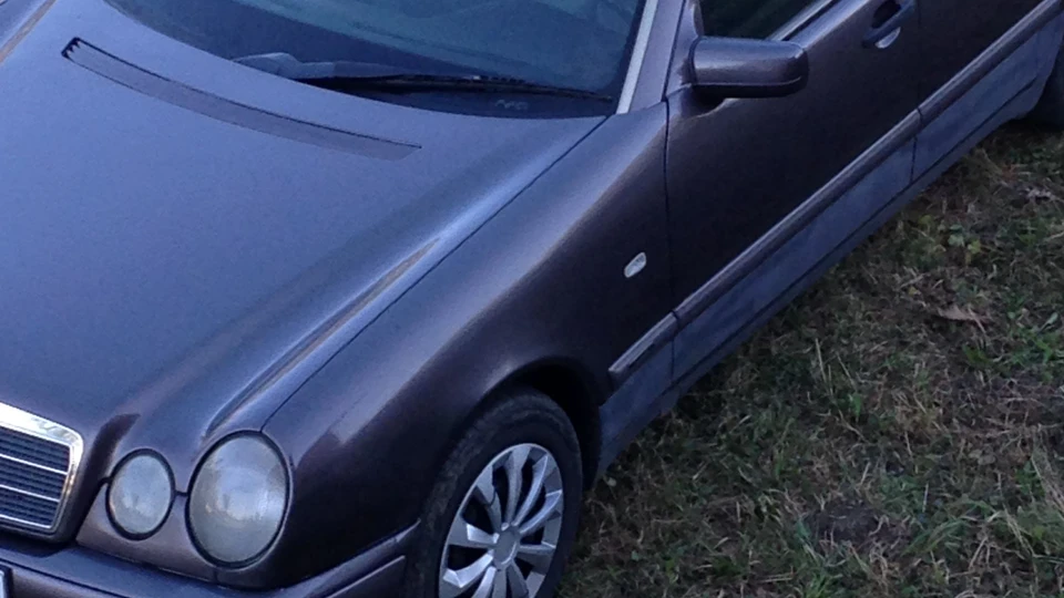 Mercedes-Benz E-Class 2.2