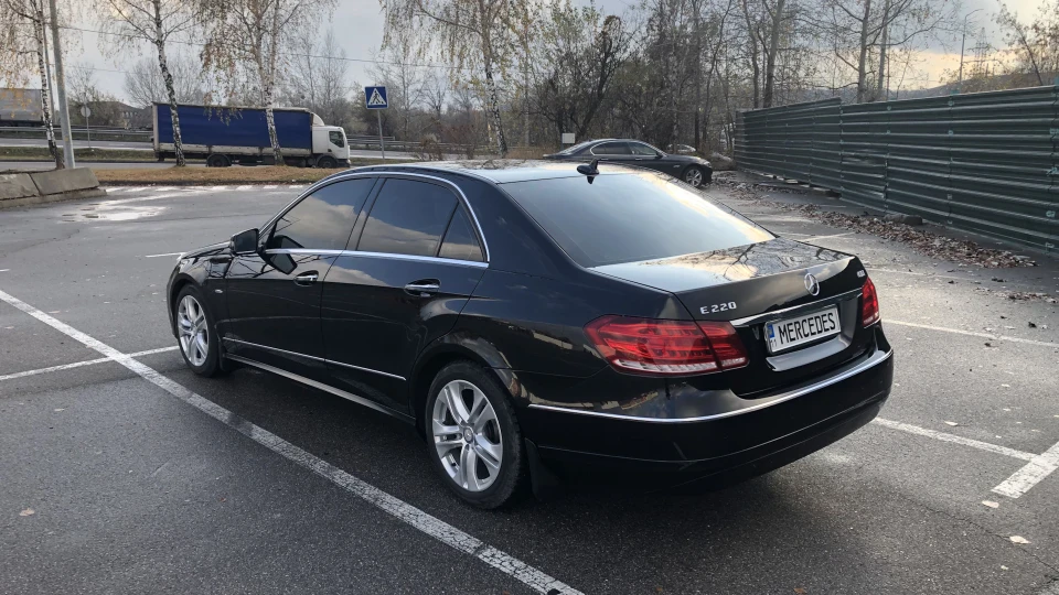 Mercedes-Benz E-Class 220 CDI Avantgarde 3
