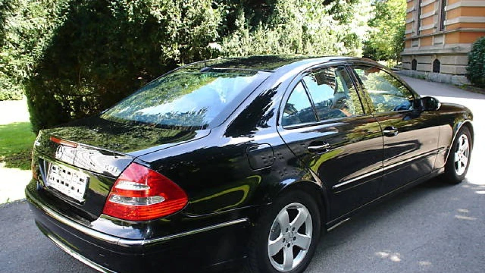 Mercedes-Benz E-Class 220 CDI Avantgarde
