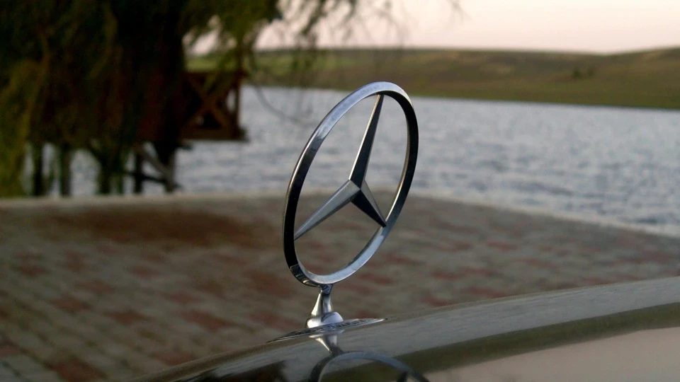 Mercedes-Benz E-Class 220CDI CLASSIC 4