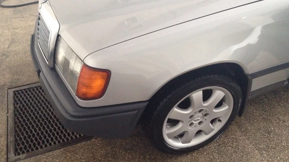 Mercedes-Benz E-Class 2.3 бенз 4