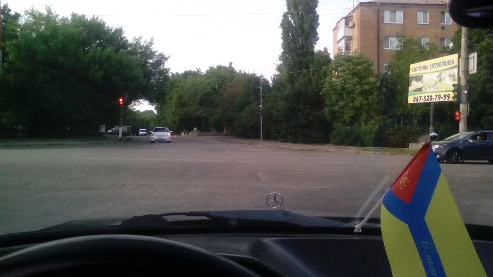 Mercedes-Benz E-Class 2.3 бенз,акпп 4