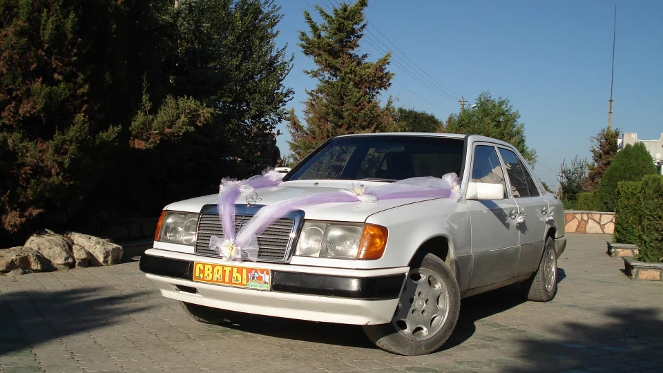 Mercedes-Benz E-Class 230Е завеликий однак) 2