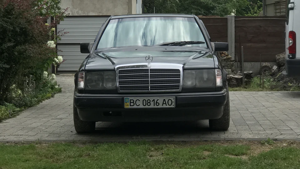 Mercedes-Benz E-Class 230Е 3