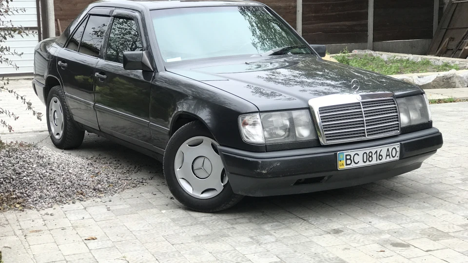 Mercedes-Benz E-Class 230Е 5