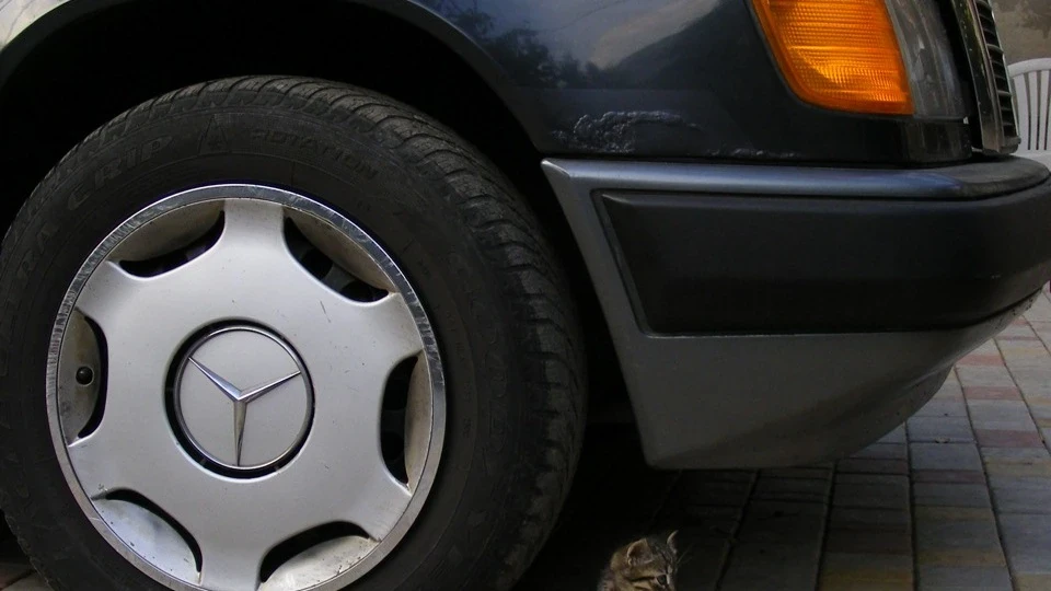 Mercedes-Benz E-Class 2.5 дизель 3