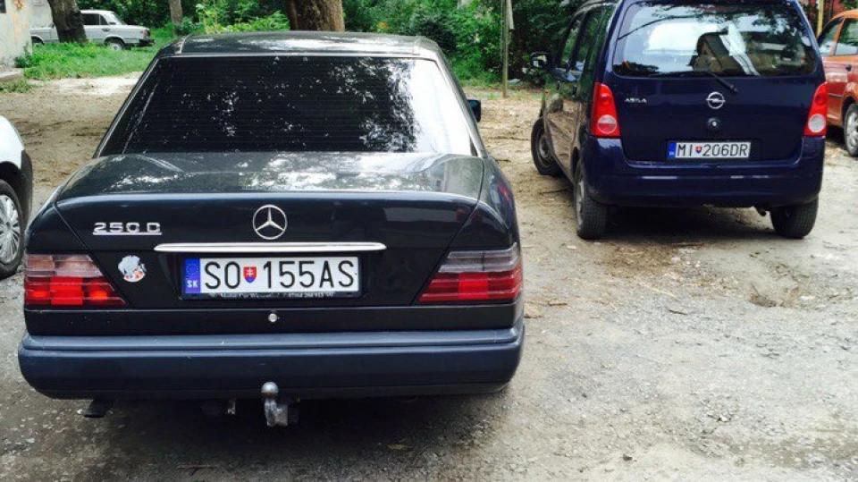 Mercedes-Benz E-Class 2.5 Turbo OM605 3