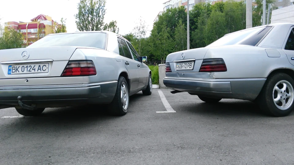 Mercedes-Benz E-Class 2.5 турбодизель 2