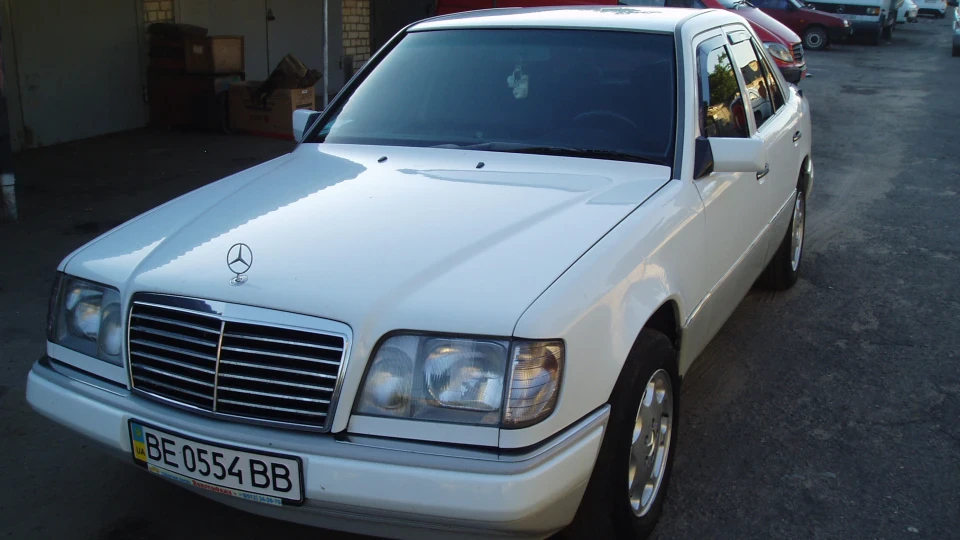 Mercedes-Benz E-Class 250 Турбо Сніжок 3