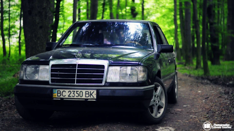 Mercedes-Benz E-Class 2.6 Шість у ряд! 3
