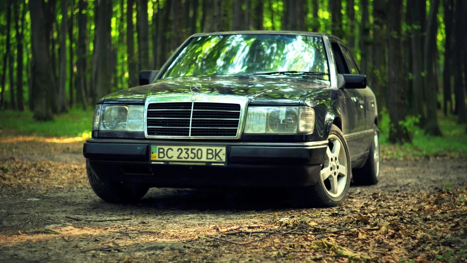 Mercedes-Benz E-Class 2.6 Шість у ряд! 4