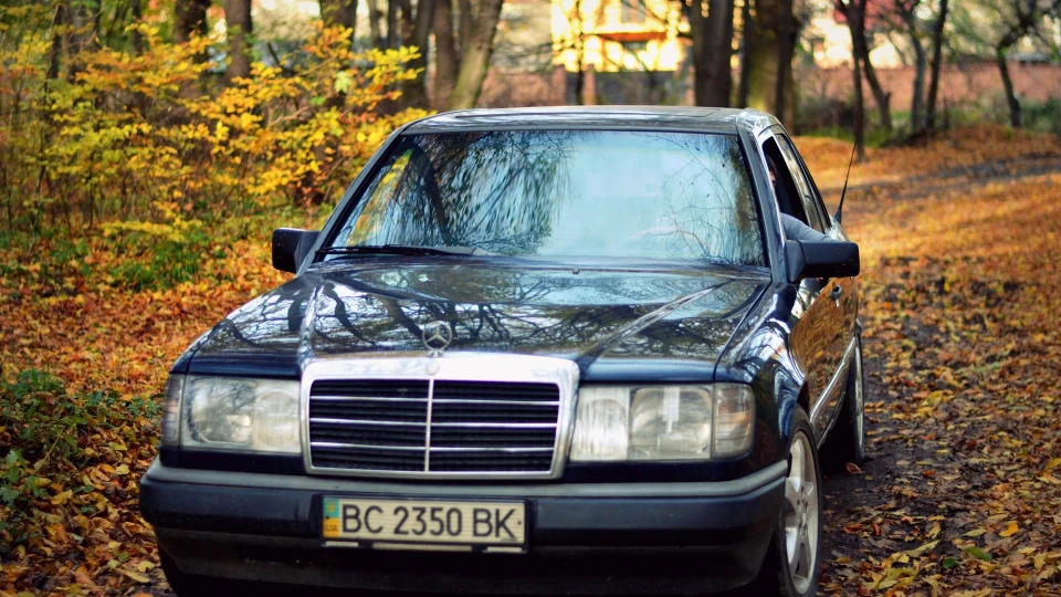 Mercedes-Benz E-Class 2.6 Шість у ряд! 5