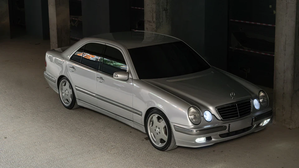 Mercedes-Benz E-Class 2.7 Лупарік 5