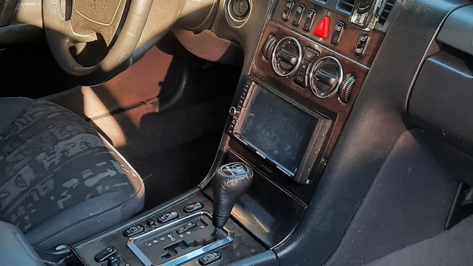 Mercedes-Benz E-Class 2.8 м112 авангард 4
