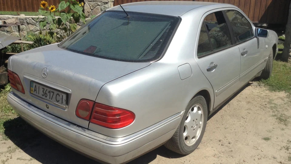 Mercedes-Benz E-Class 2.8 mehanika 2