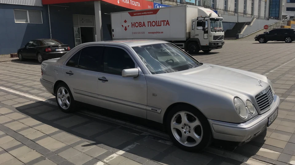 Mercedes-Benz E-Class 2.8 V6 M112 2