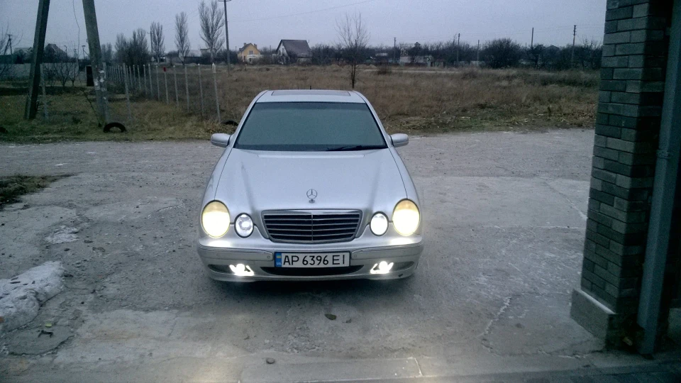 Mercedes-Benz E-Class 2.8 v6 3