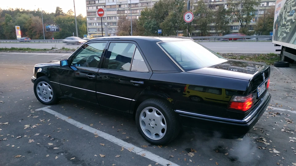 Mercedes-Benz E-Class 280 Е Bucephalus 3