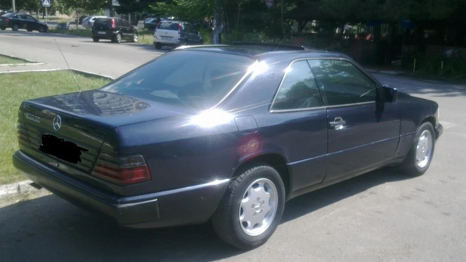 Mercedes-Benz E-Class 300 CE автомат (3)