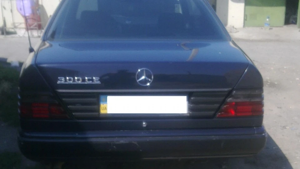 Mercedes-Benz E-Class 300 CE автомат (3) 5
