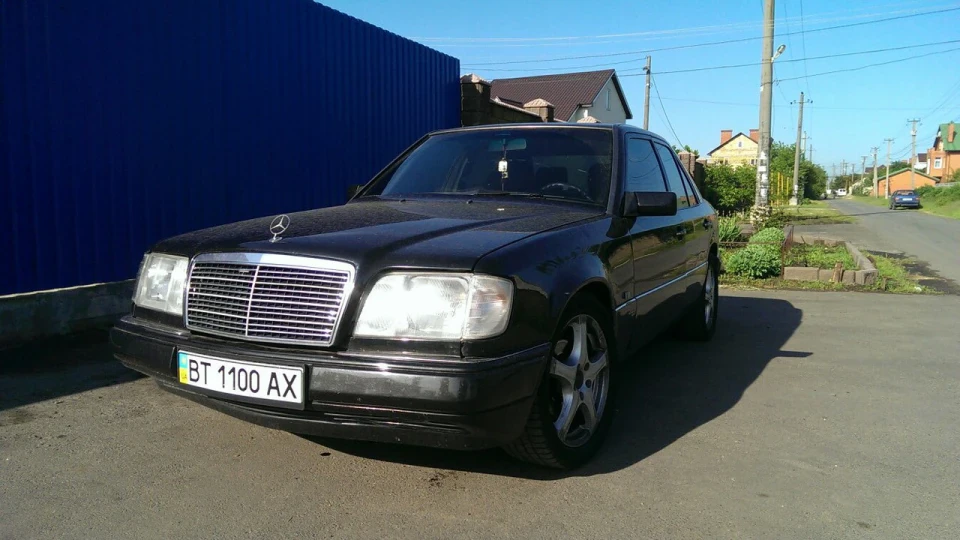Mercedes-Benz E-Class 300D 4