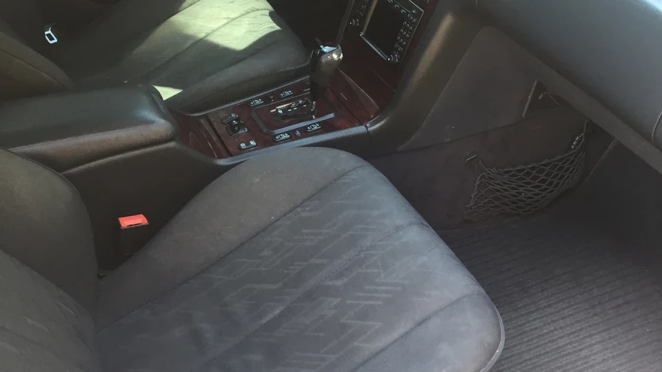 Mercedes-Benz E-Class 3.2 бензин 2