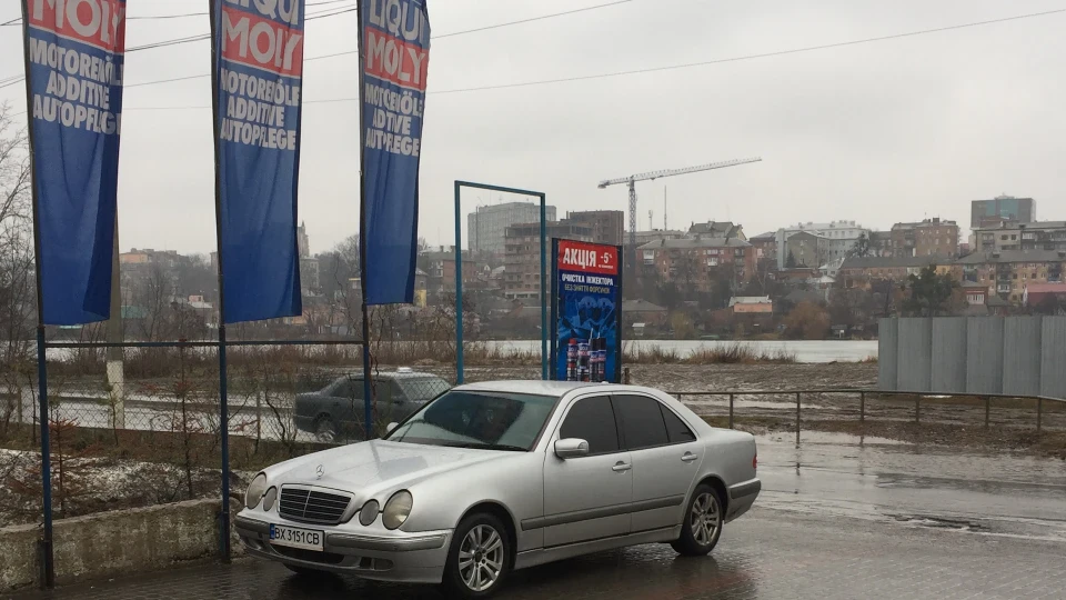 Mercedes-Benz E-Class 3.2 бензин 3