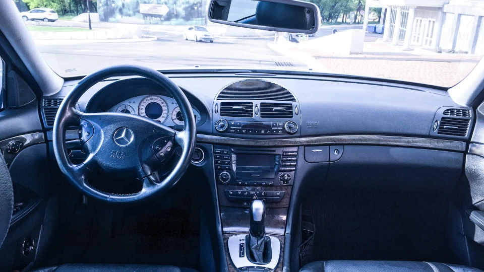 Mercedes-Benz E-Class 3.2 більше не на пневмі 2