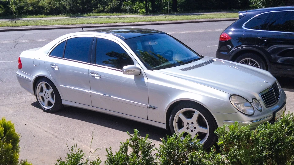 Mercedes-Benz E-Class 3.2 більше не на пневмі 4