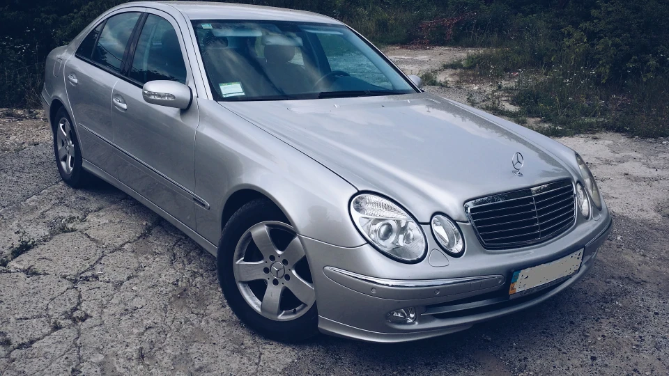 Mercedes-Benz E-Class 3.2 CDi
