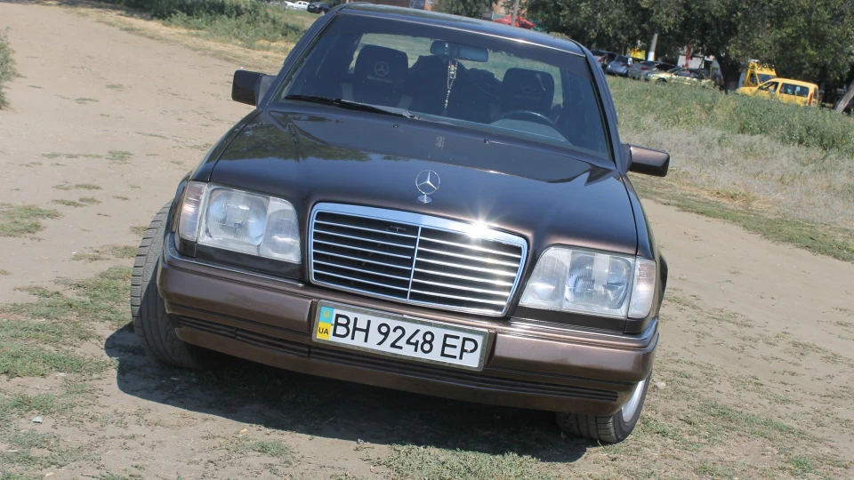 Mercedes-Benz E-Class 3.2 CDI 4