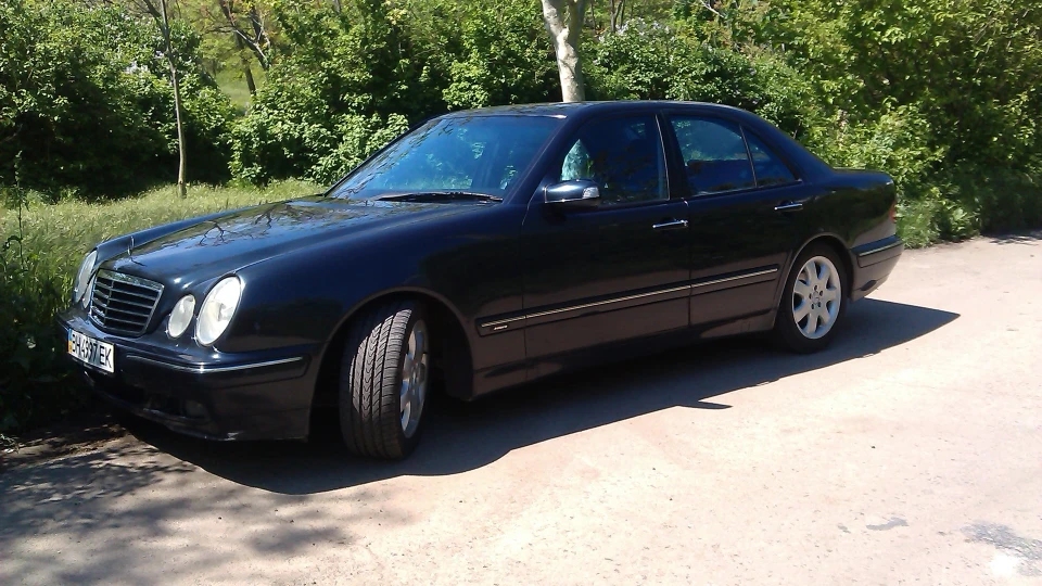 Mercedes-Benz E-Class 3.2 cdi 5