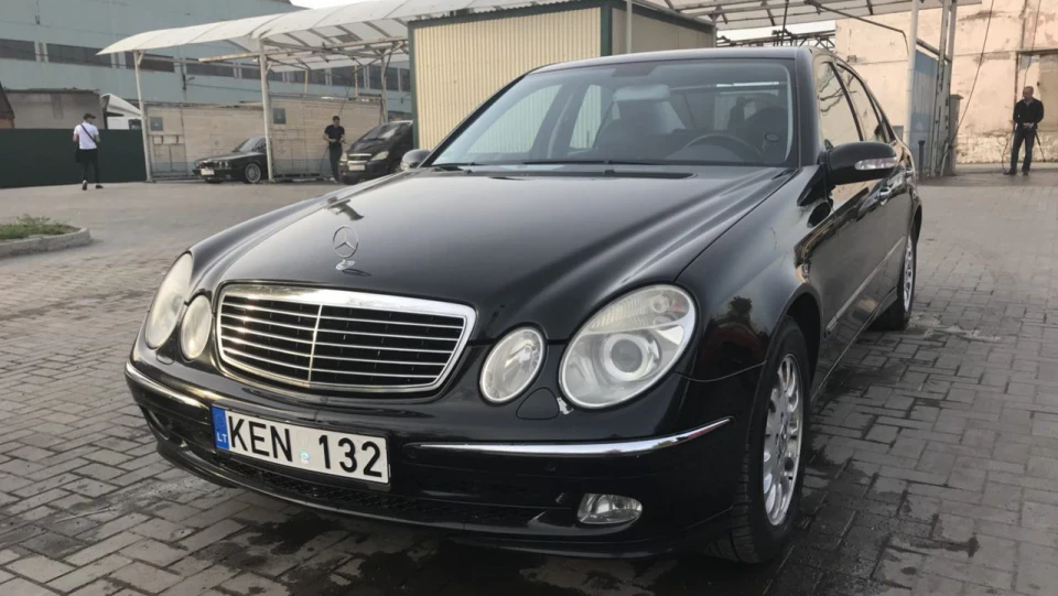 Mercedes-Benz E-Class 3.2 CDI