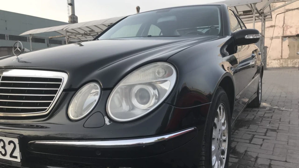 Mercedes-Benz E-Class 3.2 CDI 2