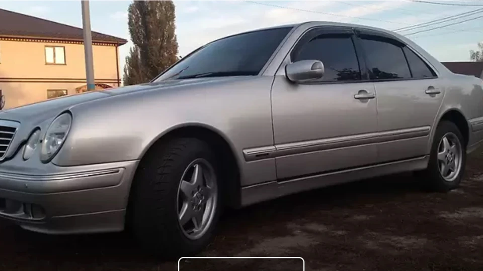 Mercedes-Benz E-Class 3.2 Монстр 2