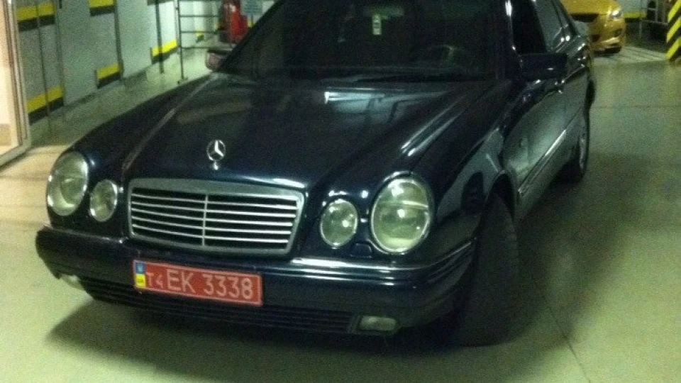 Mercedes-Benz E-Class 3.2 2