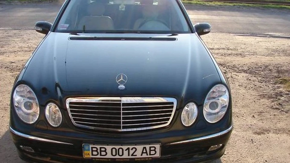 Mercedes-Benz E-Class 320 4 matik