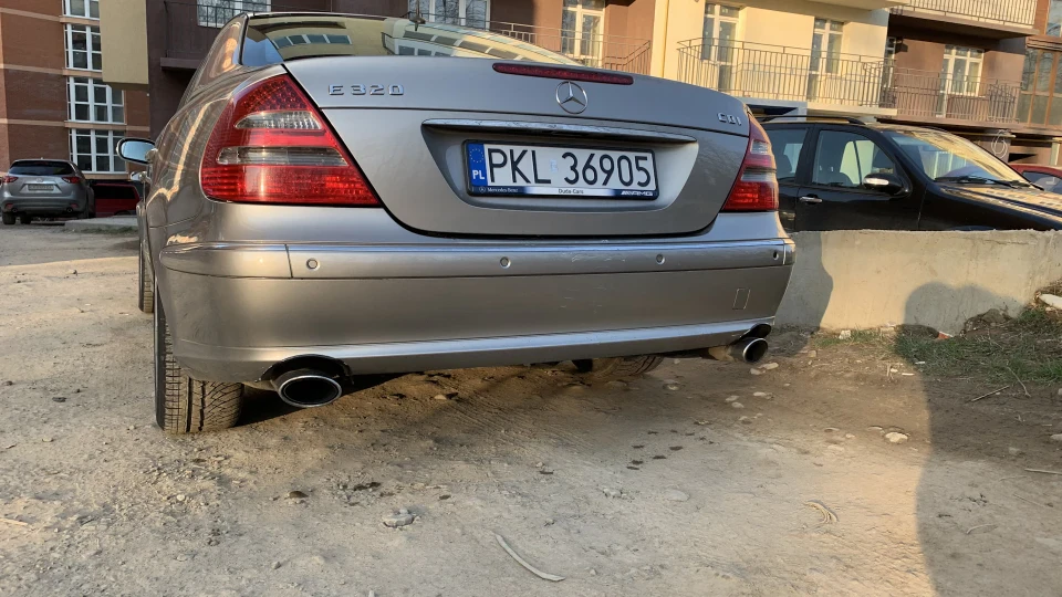 Mercedes-Benz E-Class 320 CDI 2
