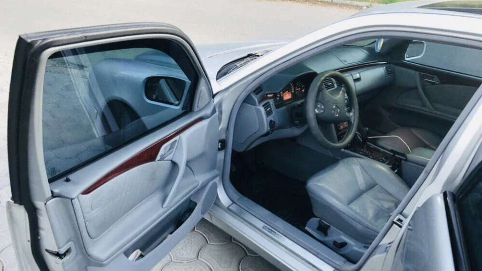 Mercedes-Benz E-Class 320cdi 4
