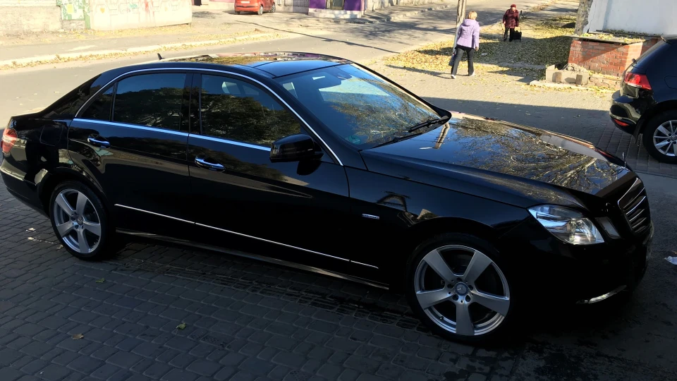 Mercedes-Benz E-Class 350 CDI 4 MATIC