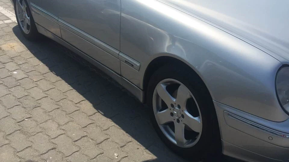 Mercedes-Benz E-Class 4 matic 3.2 2