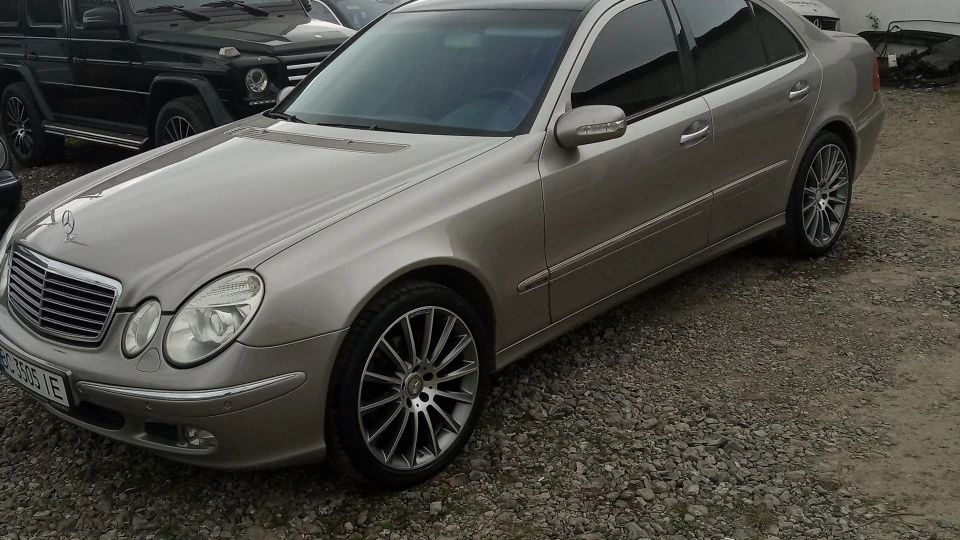 Mercedes-Benz E-Class 4 matic