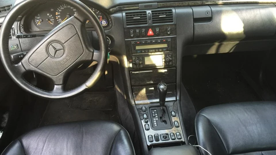 Mercedes-Benz E-Class 4matic 3.2 4