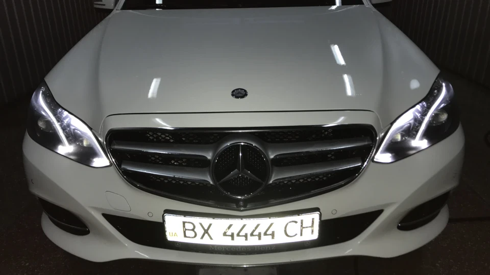 Mercedes-Benz E-Class 4matic 2